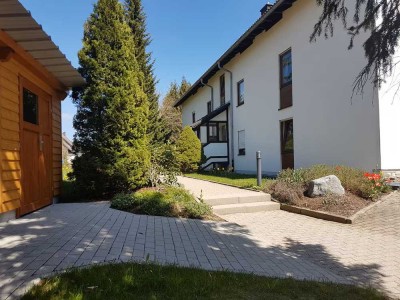 Vollausgestattete 3-Zimmer-Ferienwohnung mit Stellplatz in Toplage von Titisee