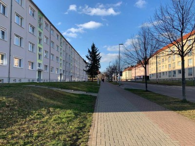 3-Zimmer-Eigentumswohnung mit großem Balkon und PKW-Stellplatz in Halberstadt
