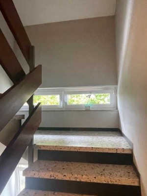 Zimmer zur Zwischenmiete bis Mai 2026 an Studenten in DG in Tübingen zu vermieten