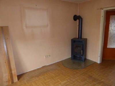 Ideal für Handwerker: Charmante Doppelhaushälfte in Burbach.