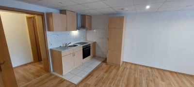 Für Studenten : 2 Zimmer-Wohnung 50m² Nähe Marburg