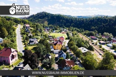 Schönes Einfamilienhaus mit Garage und Nebengelass in traumhafter Lage