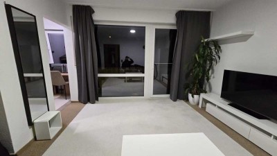 Möblierte 1 Zimmer-Wohnung mit Garagenstellplatz und Balkon