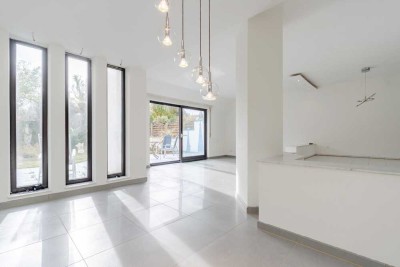 Mit Handgriffen, Liebe und Fürsorge zu Ihrem neuen Zuhause!