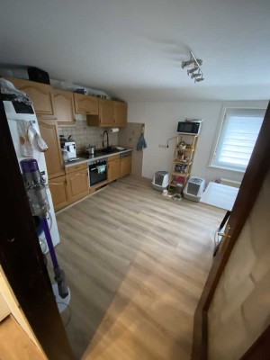 Ansprechende und modernisierte 3,5-Raum-DG-Wohnung in Strassberg