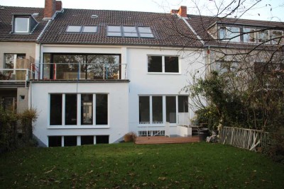 Fotoatelier/ Appartement im Souterrain nähe Pferderennbahn für eine Person