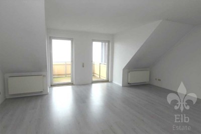 Tolle 2-Raum Dachgeschosswohnung mit Balkon und Wannen-Bad im Lindenplatz/Hermsdorf