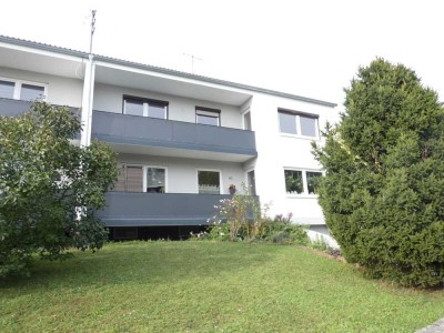 Neu sanierte 4 Zimmer-Wohnung mit Balkon