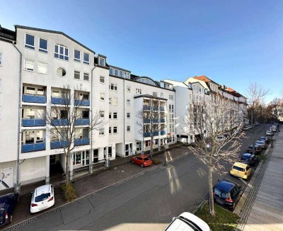 "Attraktive 2-Zimmer-Wohnung mit Balkon, Tiefgaragenstellplatz und Aufzug in TOP-Lage"