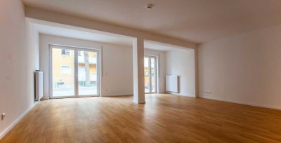 Helle moderne 3-Zimmer-Wohnung mit Terrasse - ZWEITBEZUG!
