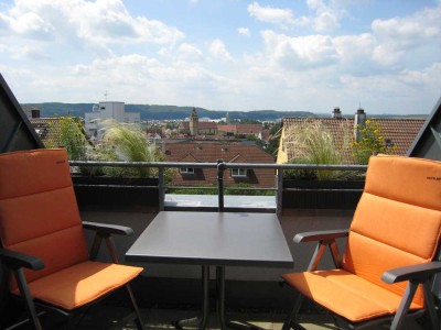 Wunderschöne 3-Zi. Maisonette-DG-Whg. mit Dachterrasse in Leonberg (TOP-Lage / Engelberg)