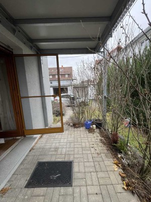 Schöne 3-Zimmer-Wohnung mit Terrasse & Gartenanteil im EG