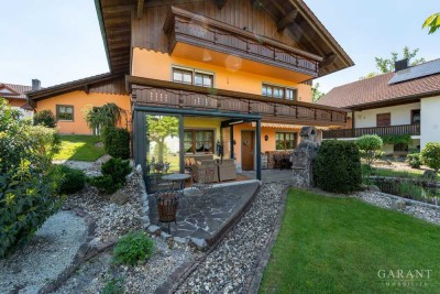 Fast 300 qm Wohnfläche, PV-Einnahmen & Solartechnik - großzügiges Wohnhaus in guter Lage