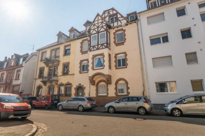 Eleganter Altbaucharme in Neckarau – Großzügige 4-Zimmer-Wohnung ab 01.05. frei!