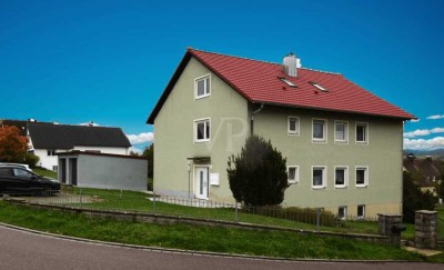 Gepflegte 3,5-Zimmer DG-Wohnung mit Stellplatz in ruhiger Lage - zentrumsnah
