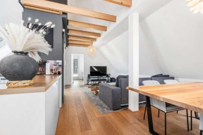 Licht, Luft & Charme – 2-Zimmer-Wohnung mit Sichtbalken und zwei Balkonen!