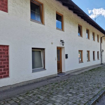 Reihenmittelhaus in einem Bauernhaus in Reischach zu vermieten