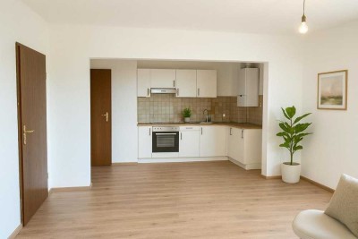 Castrop-Rauxel, Friedrichstr. 39 - Frisch renovierte 3-Zimmer-Wohnung mit Balkon im 2. OG