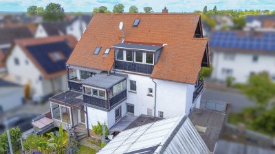 Viel Platz zum Leben –Zweifamilienhaus mit Wintergarten, Dachterrasse und Garten in Riedstadt