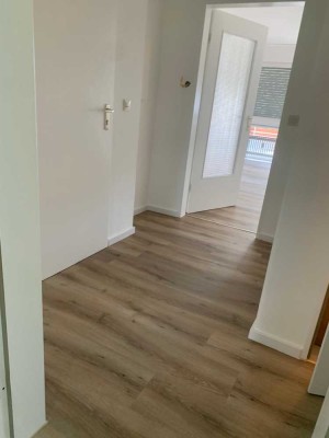 Erstbezug nach Sanierung: Charmante 2,5-Zi.-Wohnung mit Balkon in Tuttlingen mit Blick ins Grüne