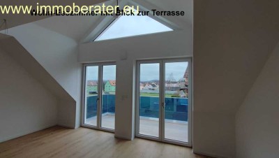 Große-exklusive 2-Zimmer-DG-Whg in sehr guter Ausstattung / WFL ca. 70,7 m² / 2.OG/DG -mit Balkon un