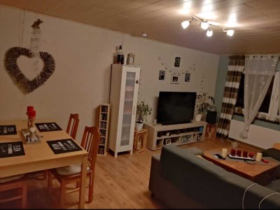 Freundliche 3-ZKB Wohnung mit Balkon und EBK in Feldatal
