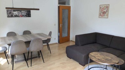Gepflegte 2,5-Zimmer-Wohnung mit Terrasse u. Stellplatz in Ebersbach-TO