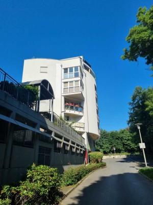 Traumhafte ETW mit Ruhrblick incl. 2 PKW Tiefgaragenplätzen in bevorzugter Lage von Witten-Bommern