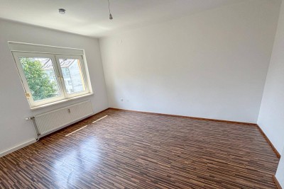 teilsaniert - provisionsfrei - unbefristet