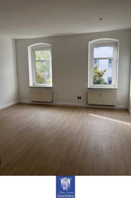 Erstbezug nach Renovierung! Ihr Wohlfühlort mit schönem Balkon und Wohnküche!