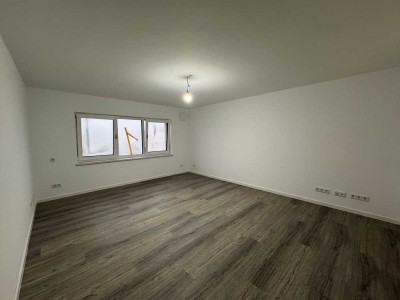 Erstbezug nach Kernsanierung: 3,5-Zimmer Wohnung mit gehobener Ausstattung, neusten Energiestandards