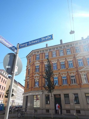helle & geräumige 2-Zimmerwohnung mit Einbauküche