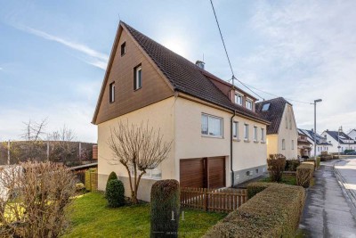 Gemeinsam wohnen, individuell leben – Ihr Zuhause mit zwei Einheiten und großem Garten