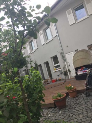 Traumhafte Hofreite in Altstadt Neu Isenburg
