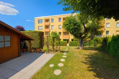 Lichtdurchflutete Terrassenwohnung mit großem Südwest-Garten in Schwalbach!