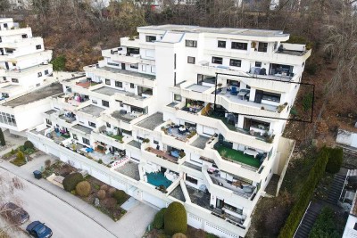 Großzügiges Wohnen am Stadtrand,
riesige Dachterrasse • Hallenbad • Sauna