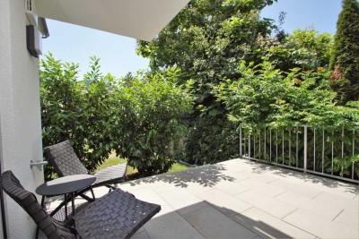 Modern und exklusiv wohnen mit Terrasse in ruhiger Naturlage