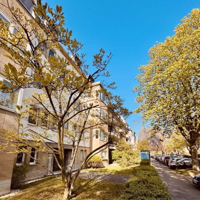-I| ALTBAU-SELTENHEIT || Luxuriöse Familienwohnung in Düsseltal || GROßER BALKON |I-