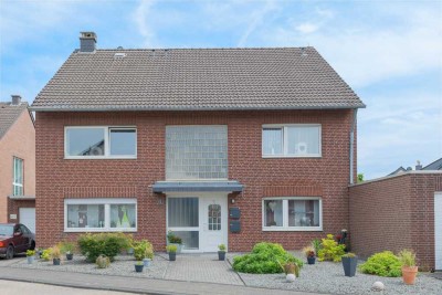 Attraktives Zweifamilienhaus für Kapitalanleger in Bedburg Kaster