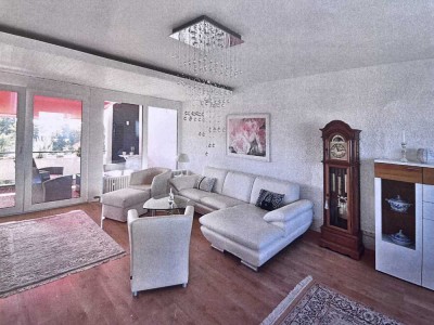 Schöne 4,5-Zimmer-Terrassenwohnung mit gehobener Innenausstattung mit EBK in Lichtenau