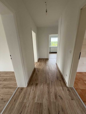 Attraktive 3-Zimmer Wohnung, frisch saniert, in Braunschweig-Schunteraue