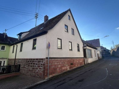 Einfamilienhaus mit Scheune, Nebengebäude und vielfältigen Nutzungsmöglichkeiten