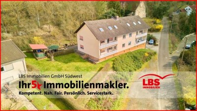 6 Familienhaus auf großem Grundstück, in ruhiger, sonniger Lage mit schöner Fernsicht