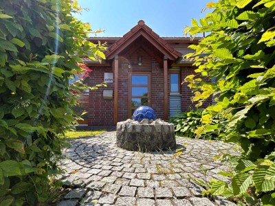 Charmantes Einfamilienhaus mit Kamin, Garten & Carport – Wohnen auf 914m² in ruhiger Lage!