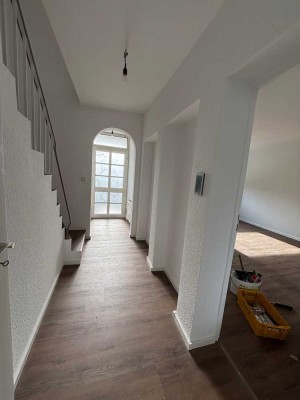 RMH mit Fernblick! Erstbezug n. Modernsierung - 5 ZKBBG - 120 m² mit EBK € 1.530,- + NK