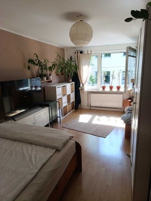 Helle 2-Zimmer-Wohnung im Luisenviertel mit Wohnküche & Balkon