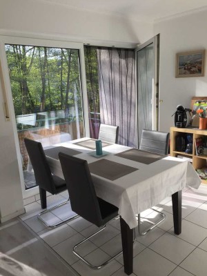 Helle, freundliche 2,5-Zimmer-Wohnung mit Balkon, EBK,   zzgl. TG-Platz in Eppstein