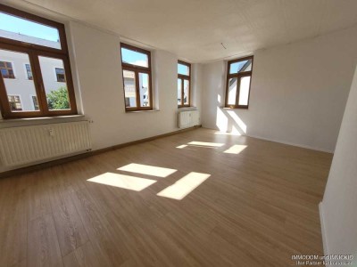 3-Zimmer-Wohnung mit neuer Einbauküche in Kirchberg/Sa. zu vermieten!