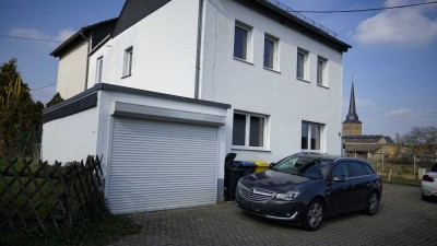 Sanierte Doppelhaushälfte in Nideggen-Embken