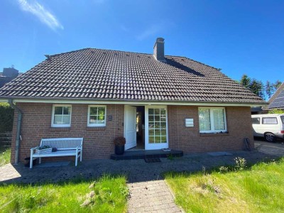 Modernisiertes EFH mit Fußbodenheizung & Gartenidylle in Nützen